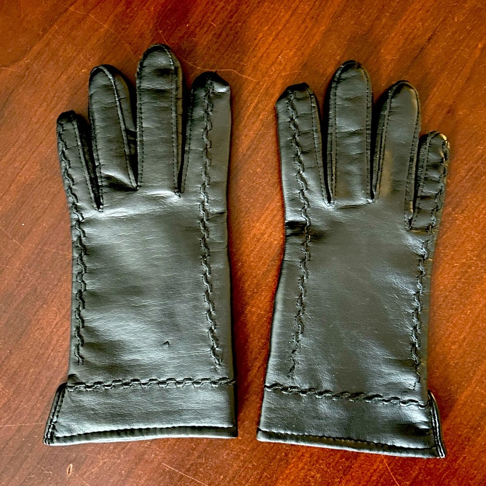 Black faux leather driving gloves SMALL